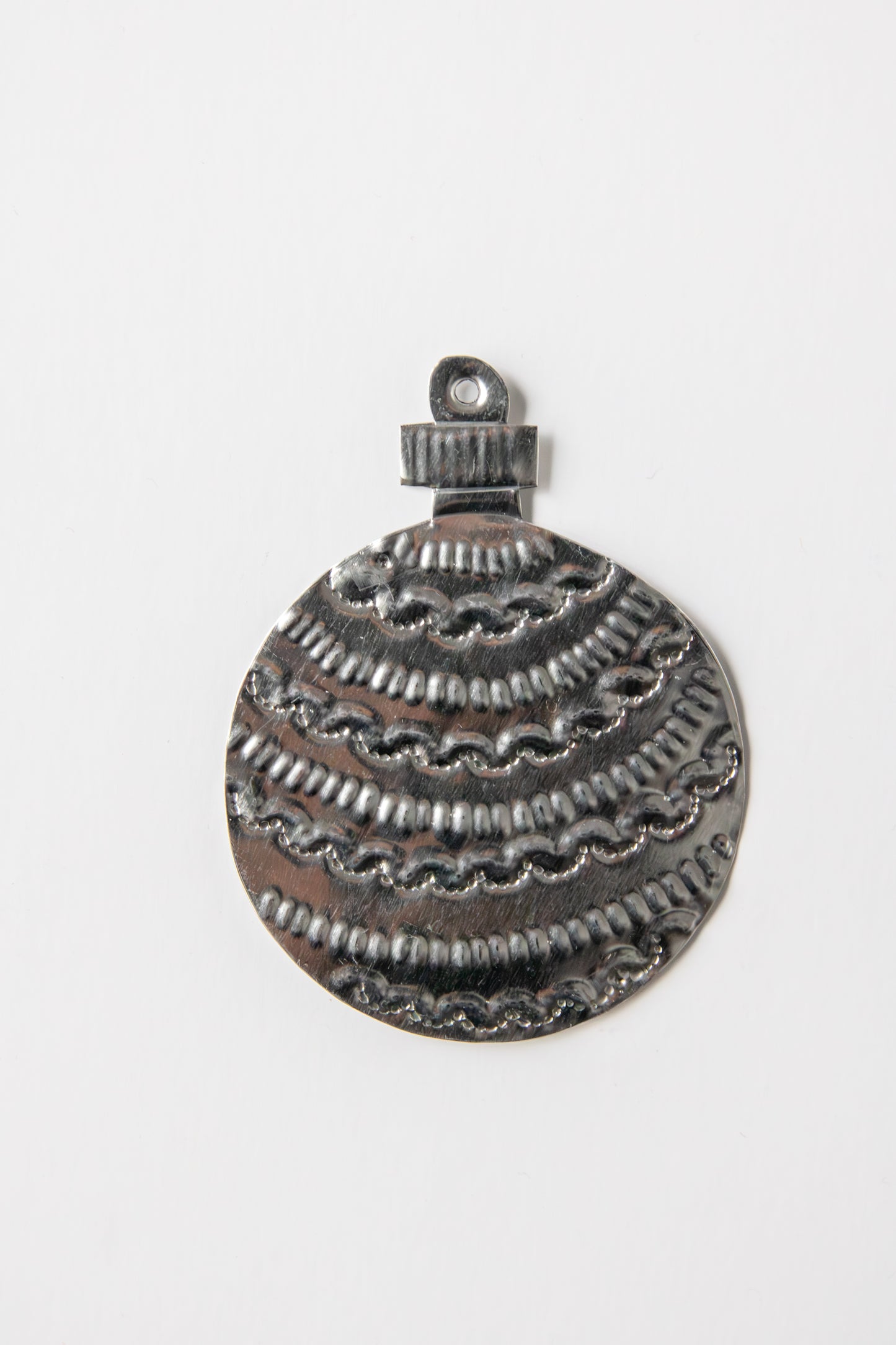 Tin Ornament - Esfera