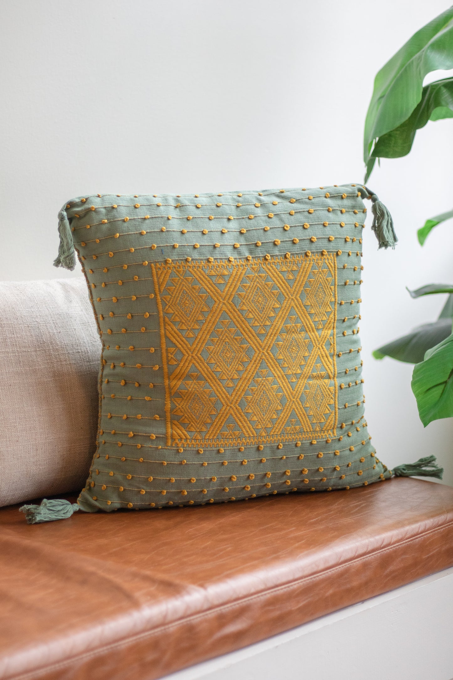Seafoam Knot Pillow Case